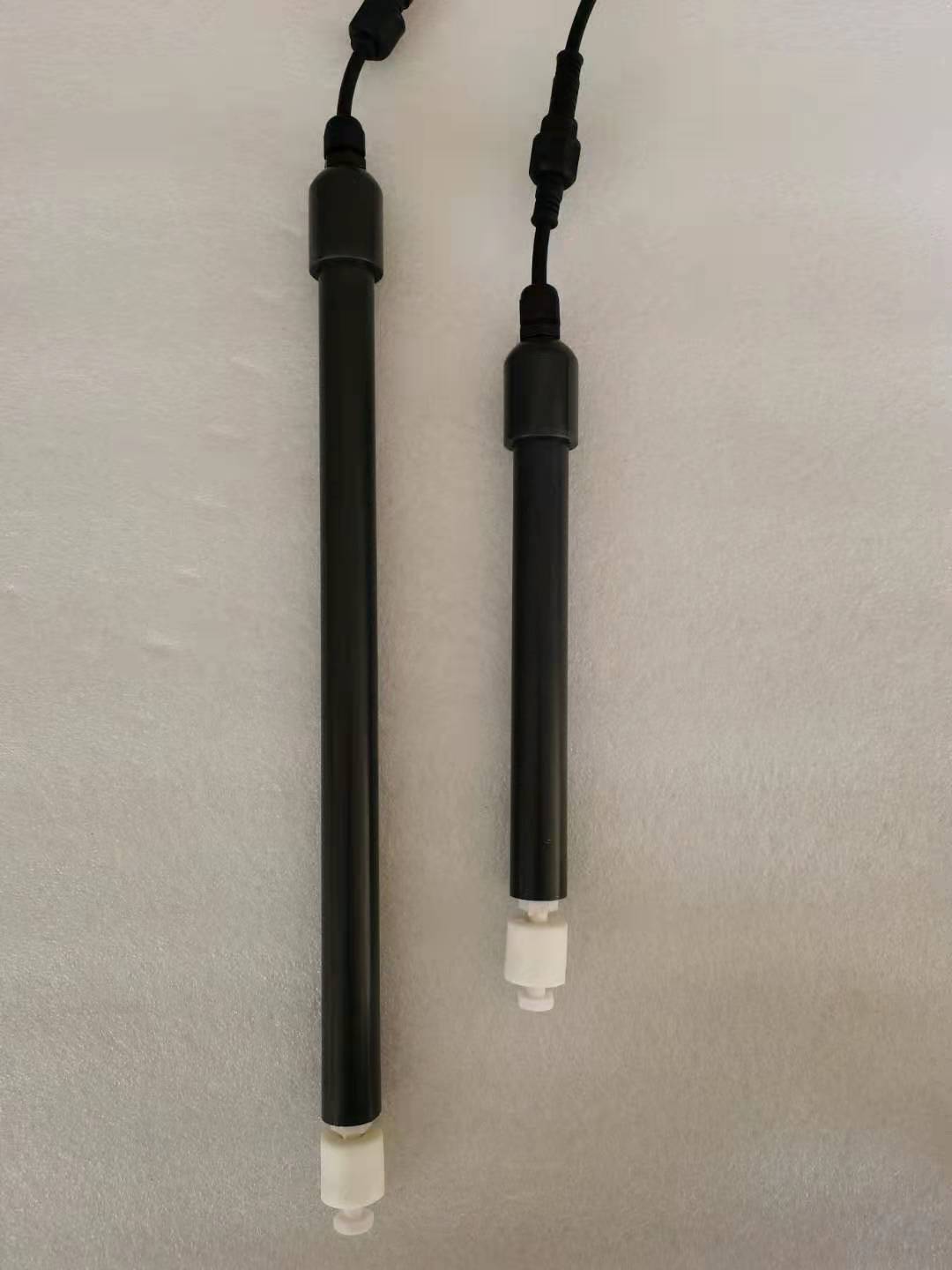 Liquid level sensor